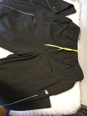 New Balance Black Workout    Pants